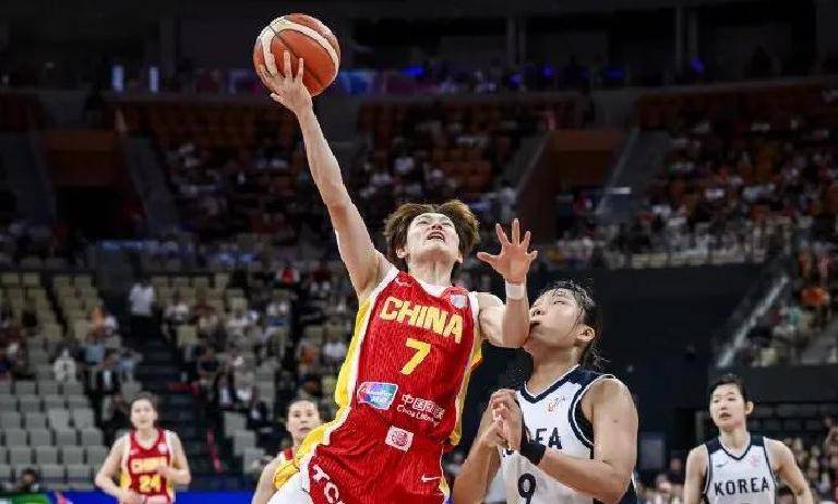 九游娱乐APP-包含日本队观众热烈欢呼！，西亚卡姆迎来三赛季出色发挥引发球迷热议的词条