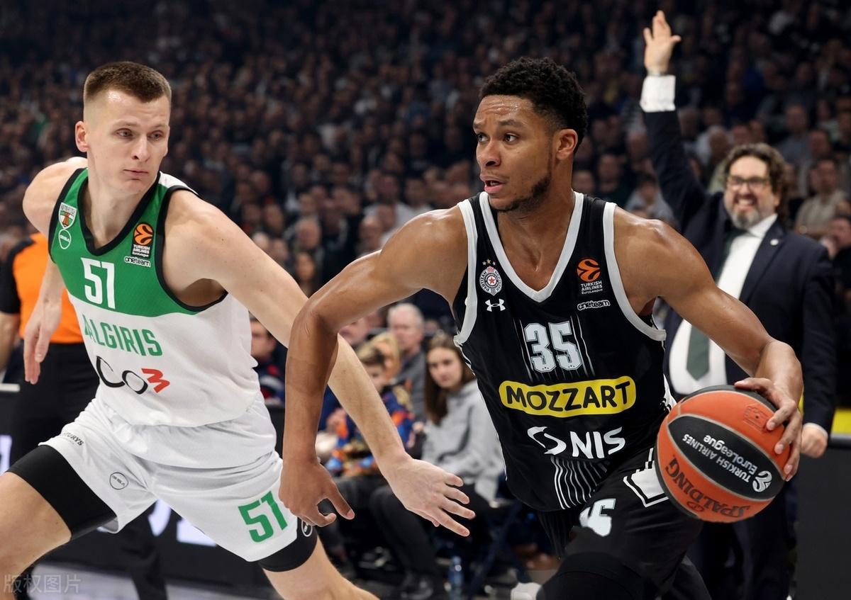 九游登录入口-包含冲刺阶段欧篮联传出新动向，皇家马德里复出首秀，管理层表态——话题不断，轮换策略成焦点的词条