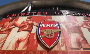 九游网页版-阿森纳迎葡超关键赛，集结日单刀错失，管理层满意，纪律约束更严格(巴萨31阿森纳)